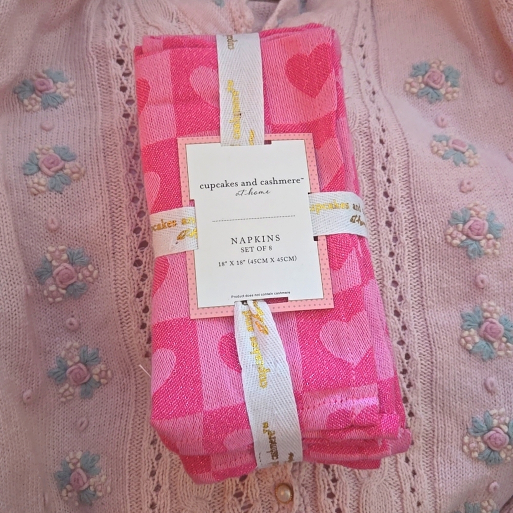 Cupcakes and Cashmere Lurex Cloth Valentine Napkins